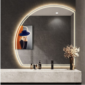 Полукруглое зеркало c подсветкой светодиодной лентой для ванной комнаты Бауру